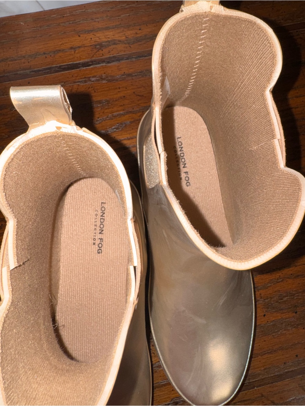 *New* London Fog Women's Metallic Gold Rain Boots - Picture 6 of 8